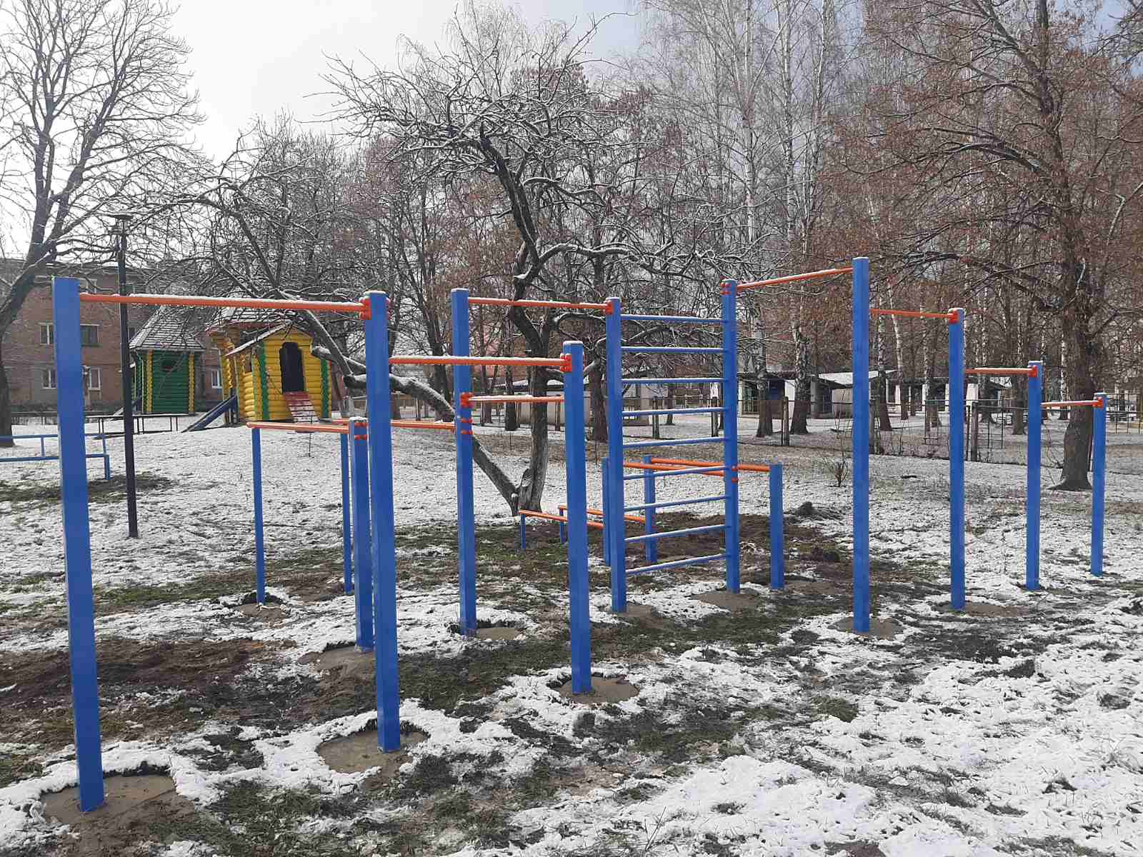 В Свесі встановлюють активний парк