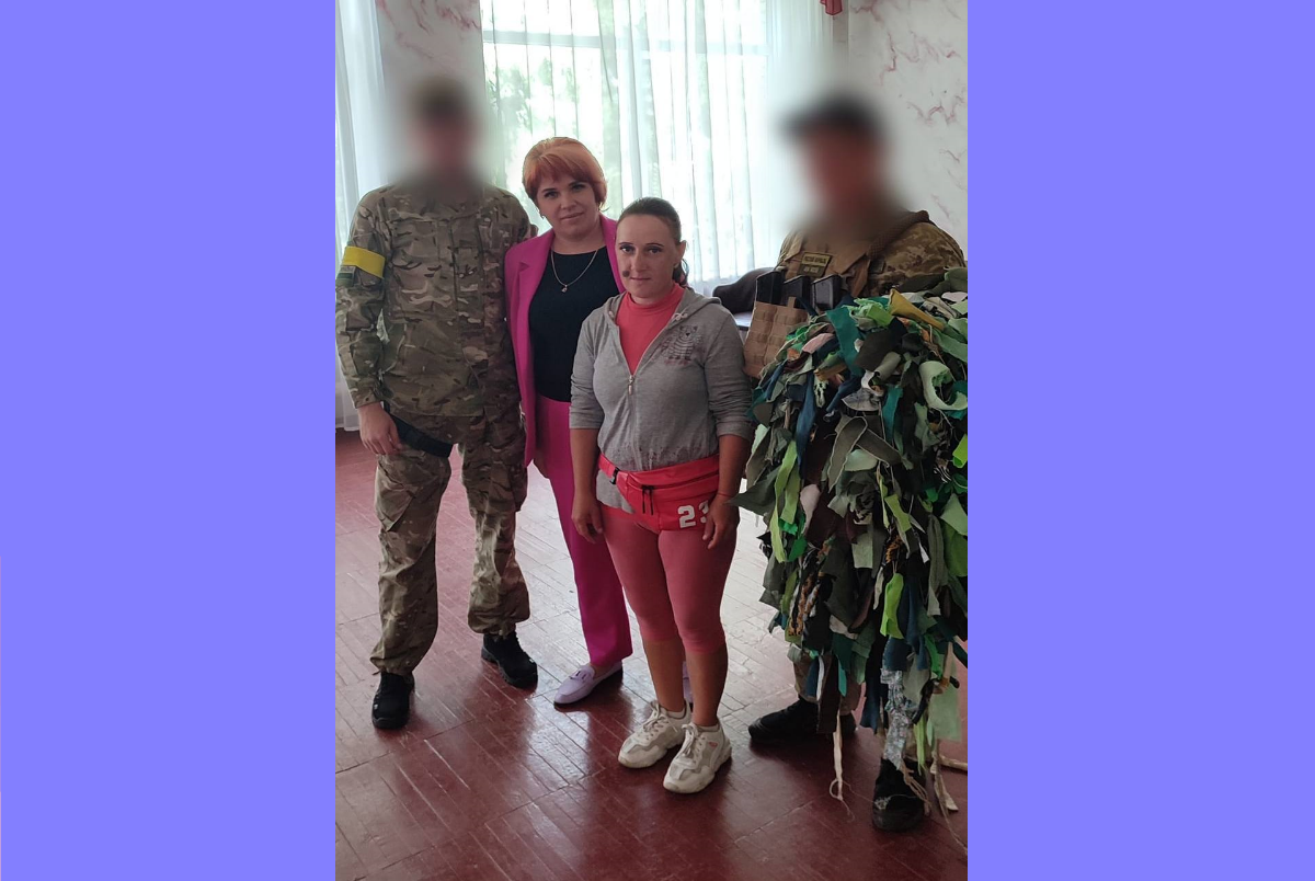 Свеський психоневрологічний інтернат допомагає захисникам, плетінням сіток