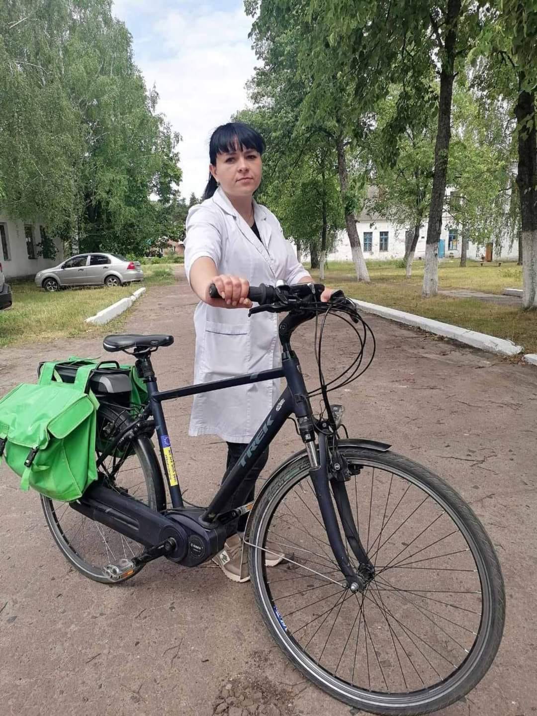 Свеські медики “первинки” отримали електровелосипеди