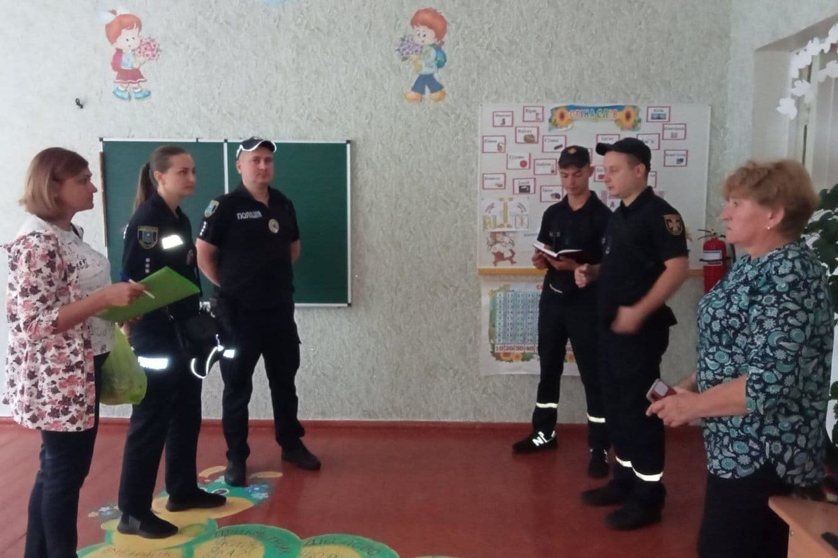 У Свеській громаді поліція проінспектувала навчальні заклади на предмет готовності до занять