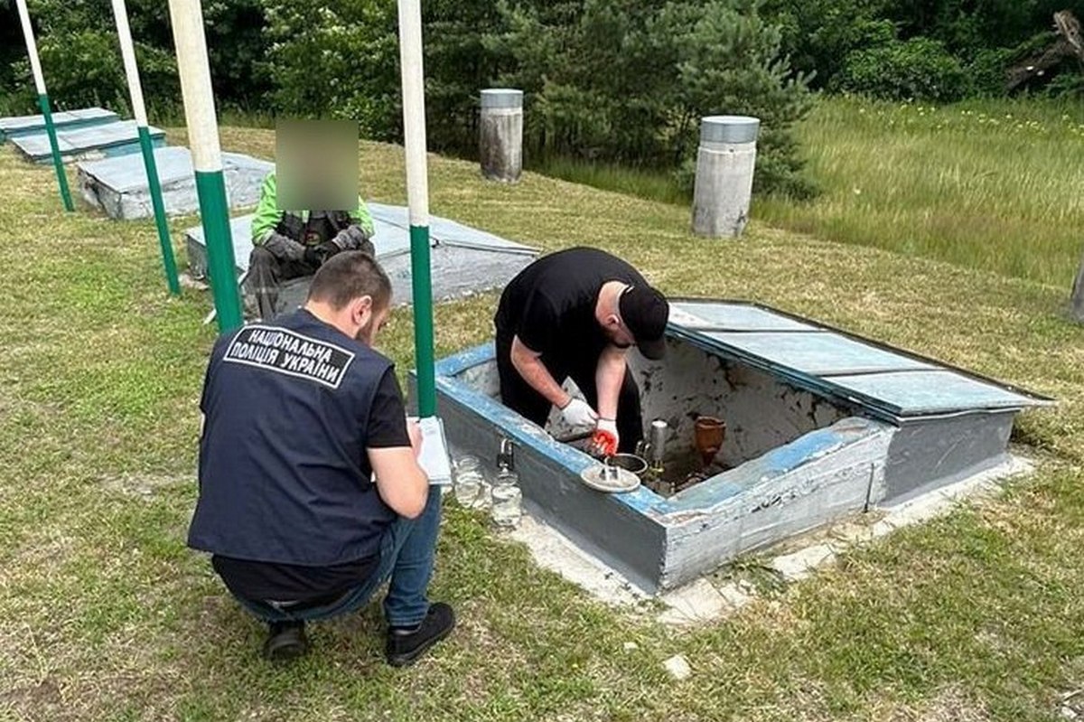 На Сумщині припинили діяльність злочинної групи, що займалась створенням та продажем пального
