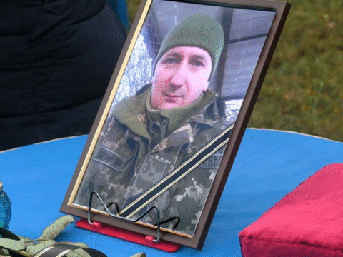 Президент посмертно нагородив сім оборонців з колишнього Ямпільського району