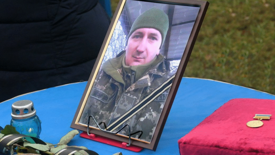 Президент посмертно нагородив сім оборонців з колишнього Ямпільського району